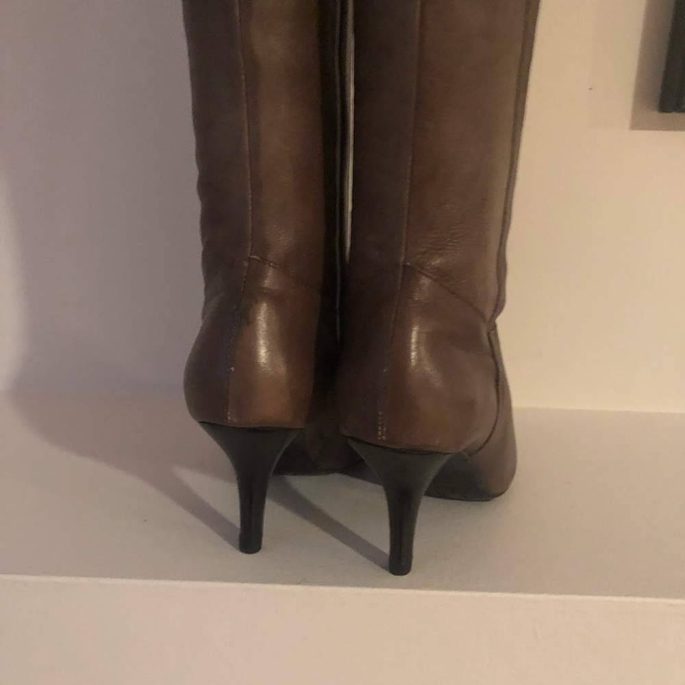 Boots 👢 - Picture 5 of 6
